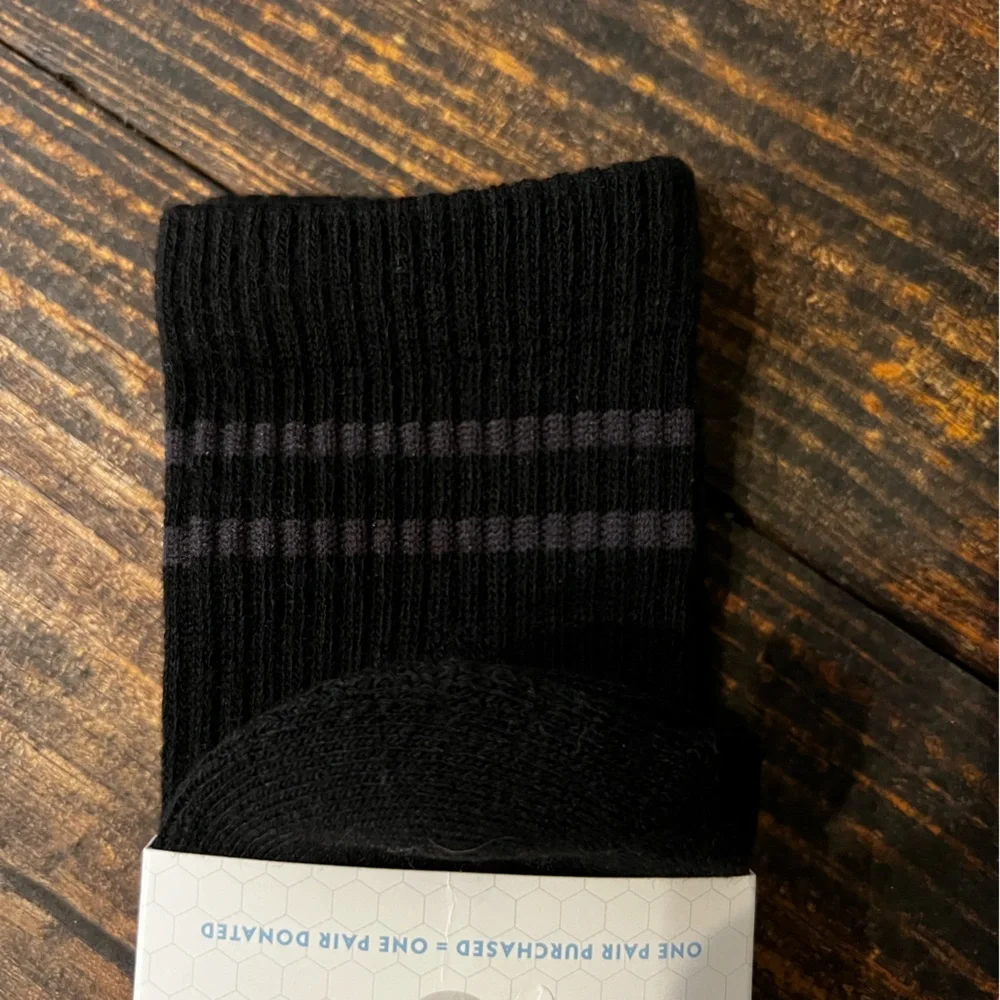 4 Bombas Black Calf Socks Small Youth 9-4 Women’s 4-7.5